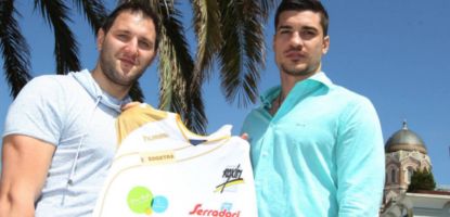 Simicu et Popescu sous le soleil