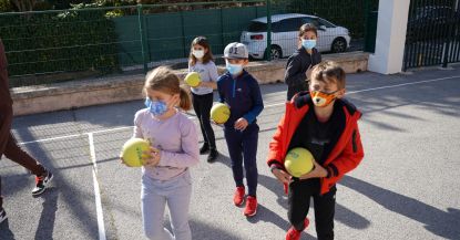 Le Saint-Raphaël Var Handball se mobilise auprès des écoliers !